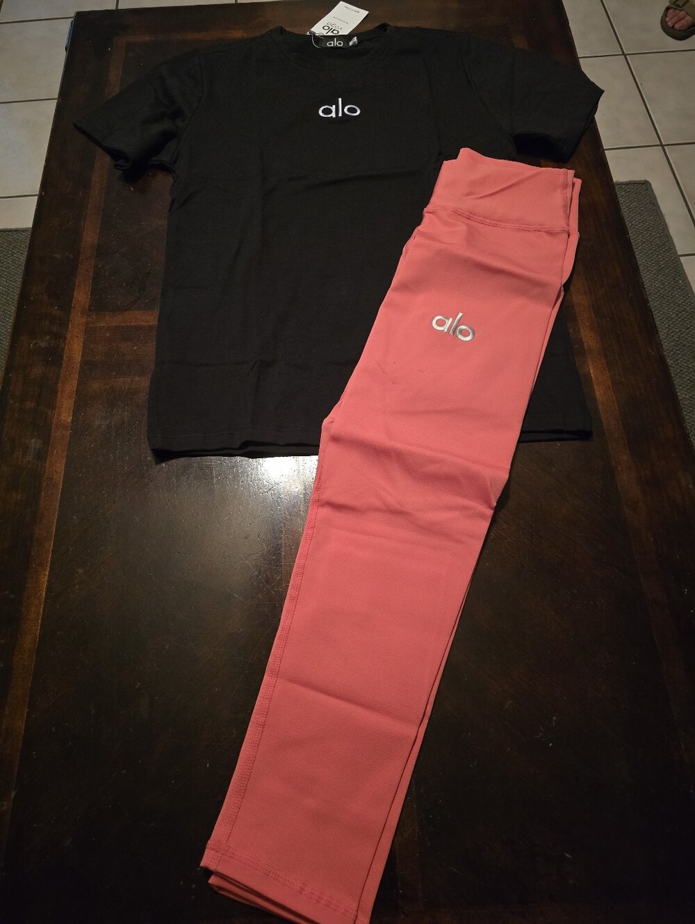 Alo Leggings Set